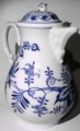 Porcelánová konvice kávová s víčkem originální cibulák Dubí 1,55 l
